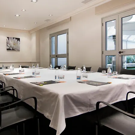 Silken Reino De Aragon 4*