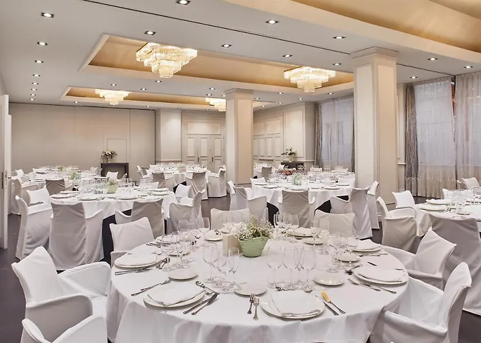 Отель Silken Reino De Aragon 4*