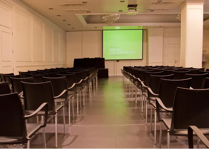 Silken Reino De Aragon 4*