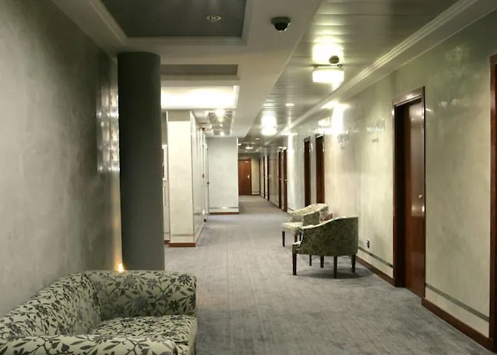 Silken Reino De Aragon Hotell 4*